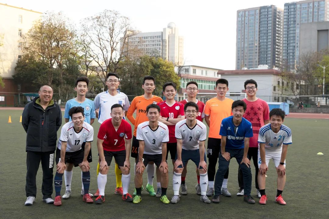 一支用脑子踢球的队伍——专访中国科大男子足球队